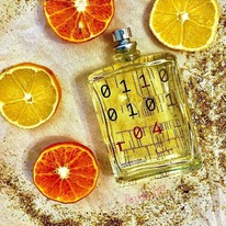 Escentric Molecules Escentric 04  25%  31.05