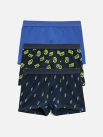 Acoola        3 . Latina 20134130048   