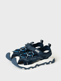 12.04  PlayToday �������� ��� ��������� 12611777