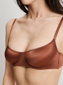 02.05  Infinity Lingerie ����������� � ������ ������ ���. Isen 31204111536 �����